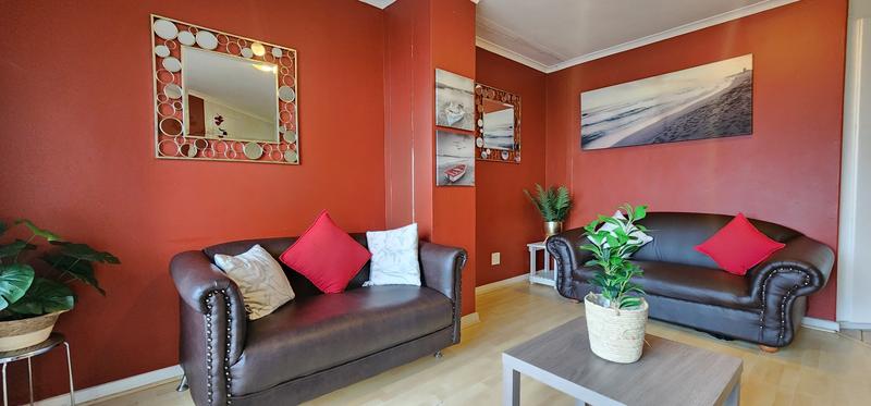 2 Bedroom Property for Sale in Milnerton Central Western Cape